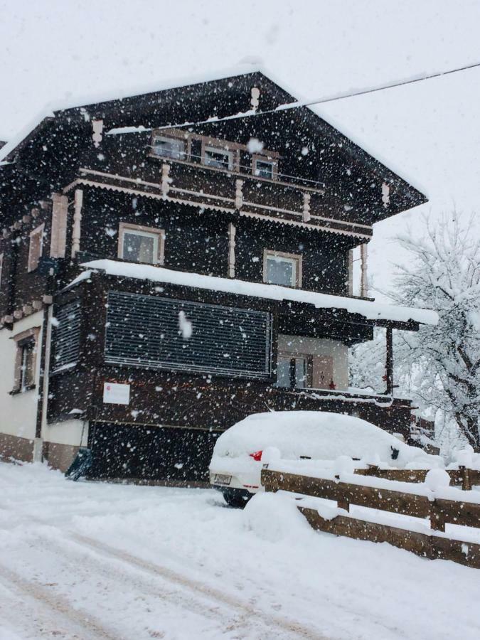 雷娜特公寓 菲根 外观 照片